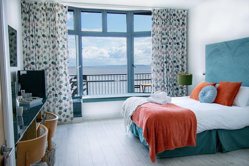 Beachcliff & Inn *