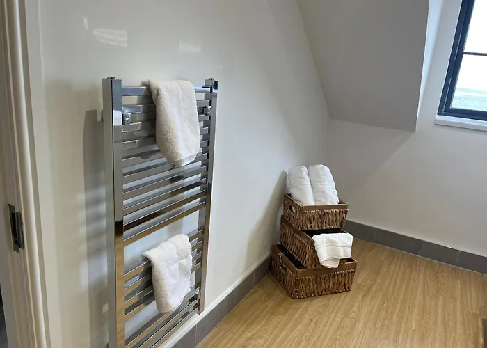 Beachcliff Rooms & Apartments